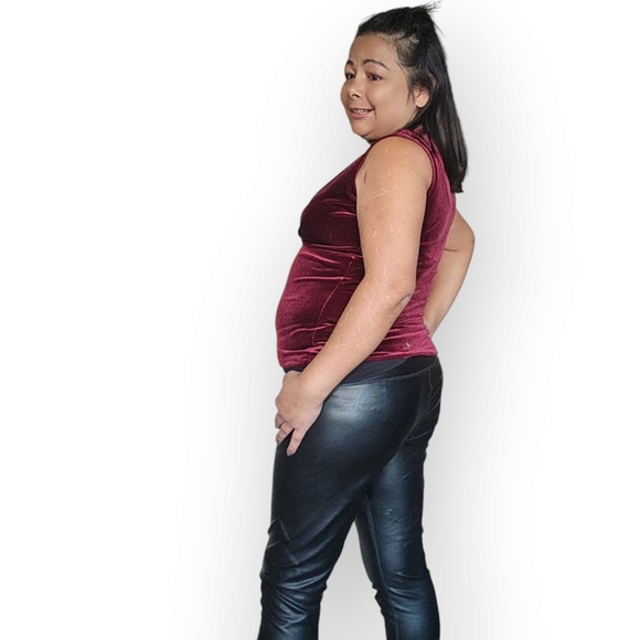 Jessica Velvet Tank Top in Deep Red - Picture 7 of 9